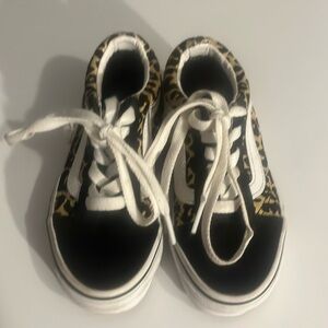 Girls Vans 11